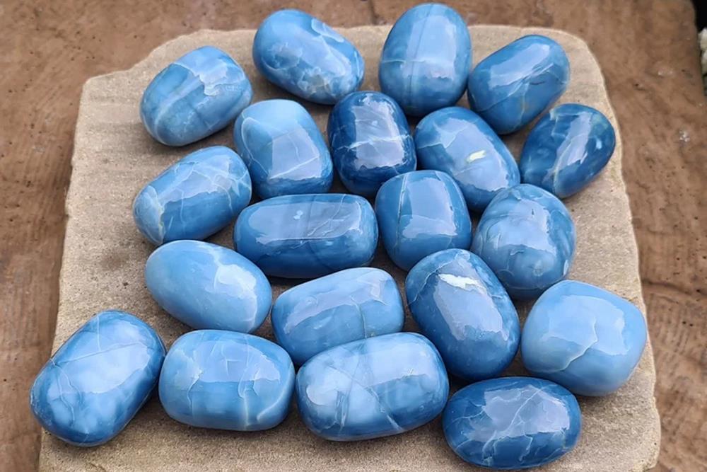 Blue Opal betydninger, krefter, helbredende fordeler &amp; Bruker