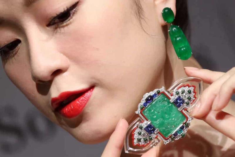 Die 10 verrassende voordele van die dra van jade-juweliersware